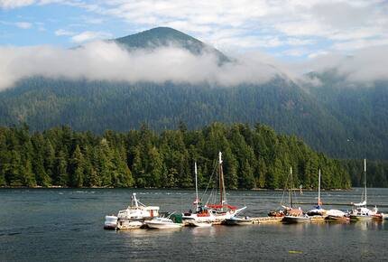 CURATED ACTIVE TRAILS - Hike-Kayak-Bike Wilderness Wonderland, Canada