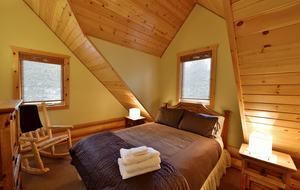 Second Floor - Queen