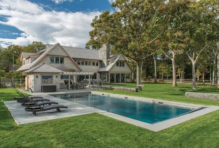 Sag Harbor Waterfront Estate With Dock - Sag Harbor, New York