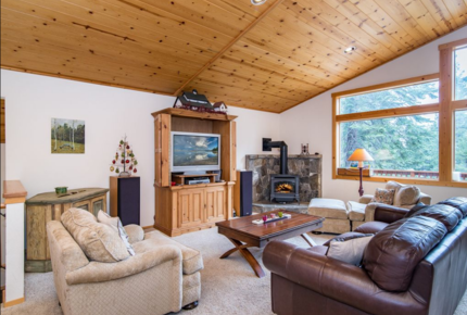 Charming Truckee Retreat