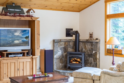 Charming Truckee Retreat