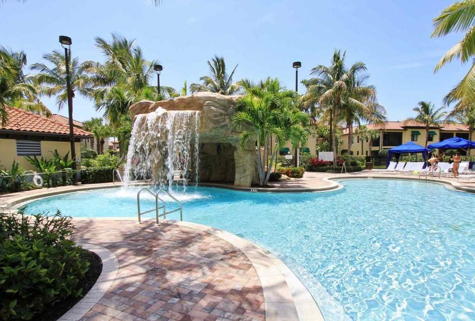 Heart of Naples - Naples, Florida