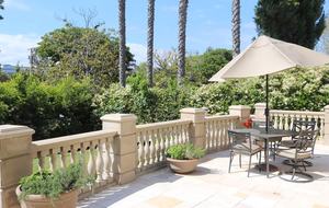 Little French Chateau in Santa Monica - Santa Monica, California