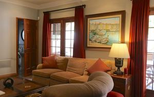 Little French Chateau in Santa Monica - Santa Monica, California