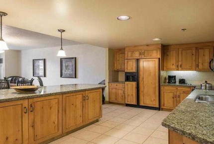 Grand Summit Ski-In Ski-Out Luxury Residence - Park City, Utah