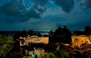 Casa Blanca Beach House (Playa's #1 Vacation Rental) - Playa del Carmen, Mexico