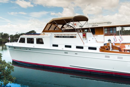 Kingfisher Luxury Yacht 50' Huckins Corinthian - 3 Day - 2 Night Weekend East Coast Cruise