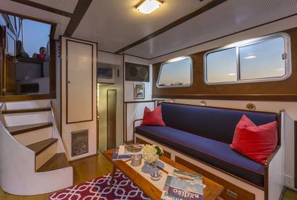 Kingfisher Luxury Yacht 50' Huckins Corinthian - 3 Day - 2 Night Weekend East Coast Cruise - Newport, Rhode Island