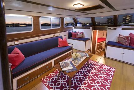 Kingfisher Luxury Yacht 50' Huckins Corinthian - 3 Day - 2 Night Weekend East Coast Cruise