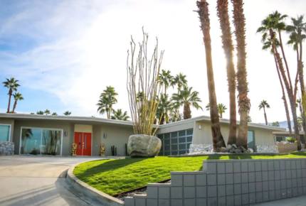 Modern Palm Springs Dream Villa - Palm Desert, California