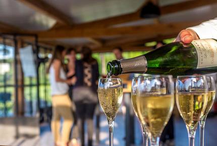 Concierge LOCAL EXPERIENCES - Paris & France Extras, France