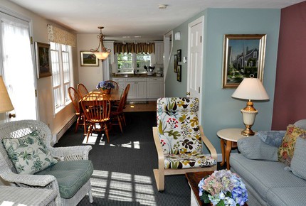 Honeysuckle Cottage Property - 4 Bedrooms plus 2 Lofts - Just Blocks to Center of Town! - Nantucket, Massachusetts