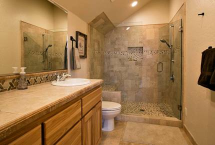 Schweitzer Mountain Ski-In/Ski-Out Chalet - Sandpoint, Idaho