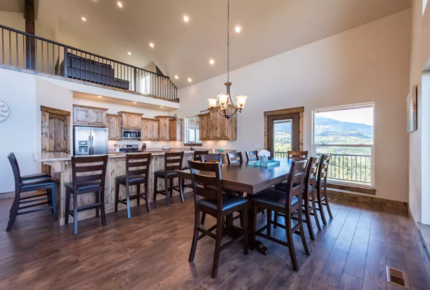 Shundahai Lodge - Beaver Mountain Ski and Bear Lake Luxury (Idaho/Utah) - Garden City, Utah