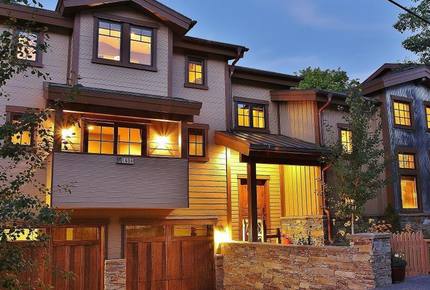 EXCLUSIVE STAY SKI EXPERIENCE - Park City Powder & Ski Butlers, Utah