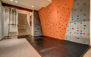 Rocking Chair Lodge - Moving Mountains - Steamboat Springs, Colorado