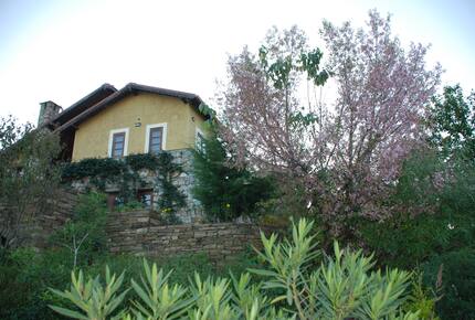Villa Loshegani - Nainital, India