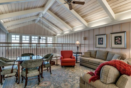 Stunning Ocean Front Oasis - Myrtle Beach, South Carolina