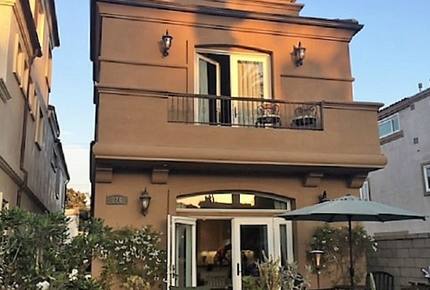 Huntington Beach Retreat