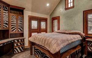 Rocking Chair Lodge - Moving Mountains - Steamboat Springs, Colorado