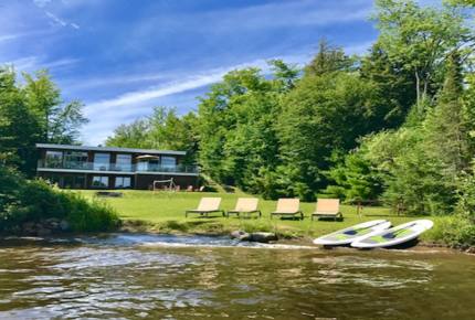 Modern Lakeside Luxury - Stanstead, Canada