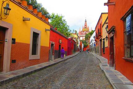 EXCLUSIVE STAY EXPERIENCE - San Miguel Christmas Festival, Mexico