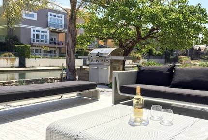 Luxury on the Canal