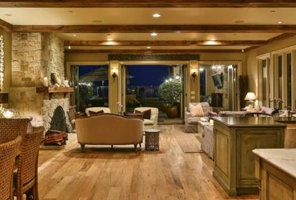 Malibu Colony Beachfront Home - Malibu, California