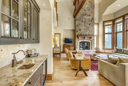 Quintess Collection - Creekside Chalet - Avon, Colorado