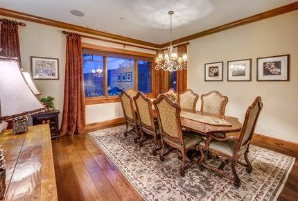 Quintess Collection - Hummingbird Retreat - Avon, Colorado