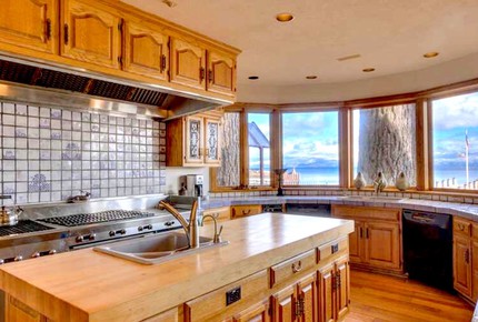 Tahoe Lakefront Luxury - Homewood, California