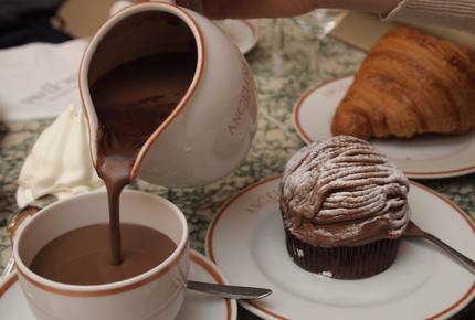 EXCLUSIVE STAY EXPERIENCE - Chic in Paris Fashion Week, France