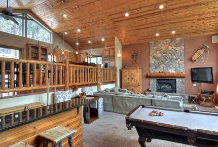 Gold Rush Luxury Mountain Retreat - Big Bear Lake, California