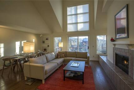 Telluride Mountain Village core ski in/out condo - Telluride, Colorado