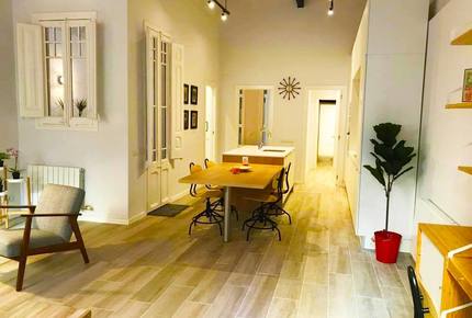 Chic Historic Flat in Amazing Location