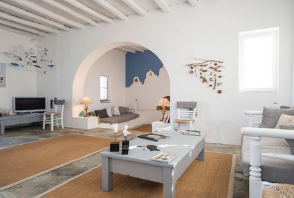 Veni Villa Paros