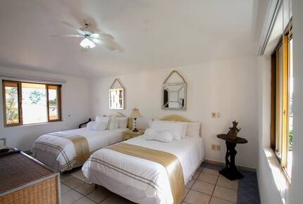 Isla Navidad Private Mexican Villa