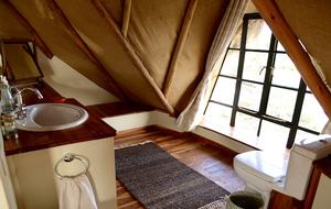 The Round House and Bunk Room at Olepangi Farm - full board - Mt. Kenya - Timau, Kenya