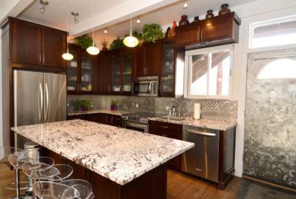 Ajax Mountain View Condo