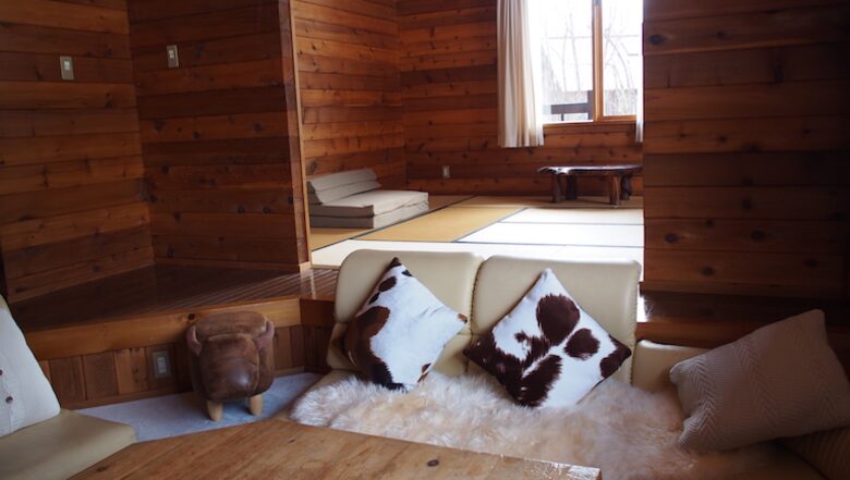 Woodpecker Chalet - Hakuba Village, Japan