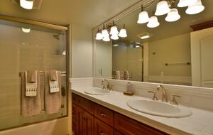 Royal Pacific - Close to San Francisco, Napa and Sonoma - Bodega Bay, California