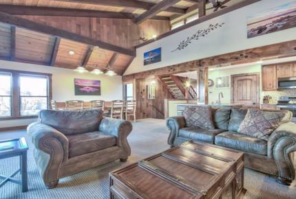Lakeview Mountain Retreat