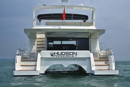 Virgin Motor Yachts - Hudson Powercat 48