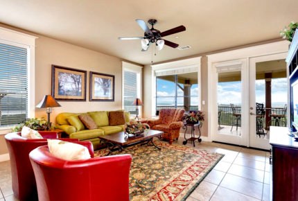 Lake Travis Hollows Resort Villa