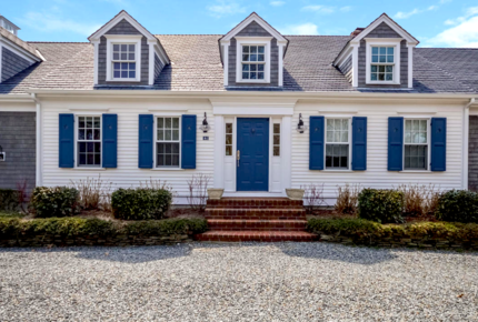 Mooncusser's Seaside Retreat
