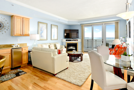 Rivendell Bay Front Luxury
