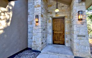 Firesong Ranch and Glamping - The Casita and Ndotto - Spicewood, Texas