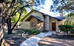 Firesong Ranch and Glamping - The Casita and Ndotto - Spicewood, Texas