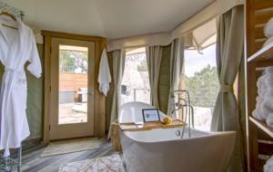 Firesong Ranch and Glamping - The Casita and Ndotto - Spicewood, Texas