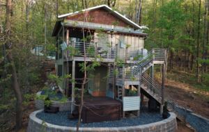 Mountain Retreat Near Greenville and Asheville - Greenville, South Carolina